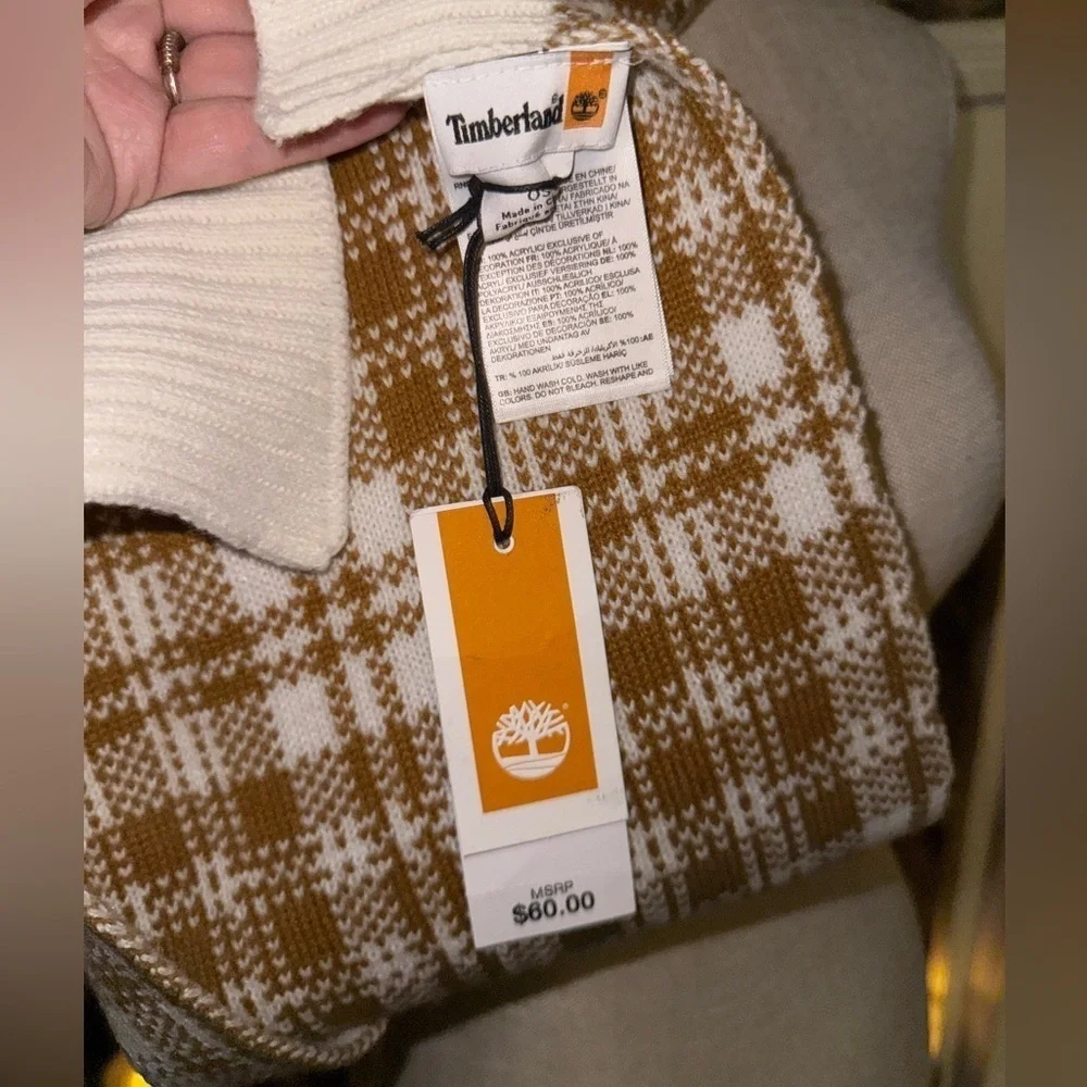 Timberland plaid scarf. Super warm and cozy NWT Women/Men🔥